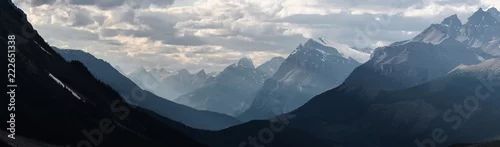 Panel kuchenny z motywem Banff National Park - Dramatic landscape along the Icefields Parkway, Canada