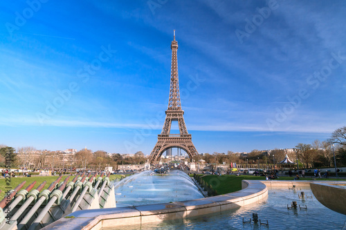 Eiffel Tower from jardins du trocadero © Robert Kdot