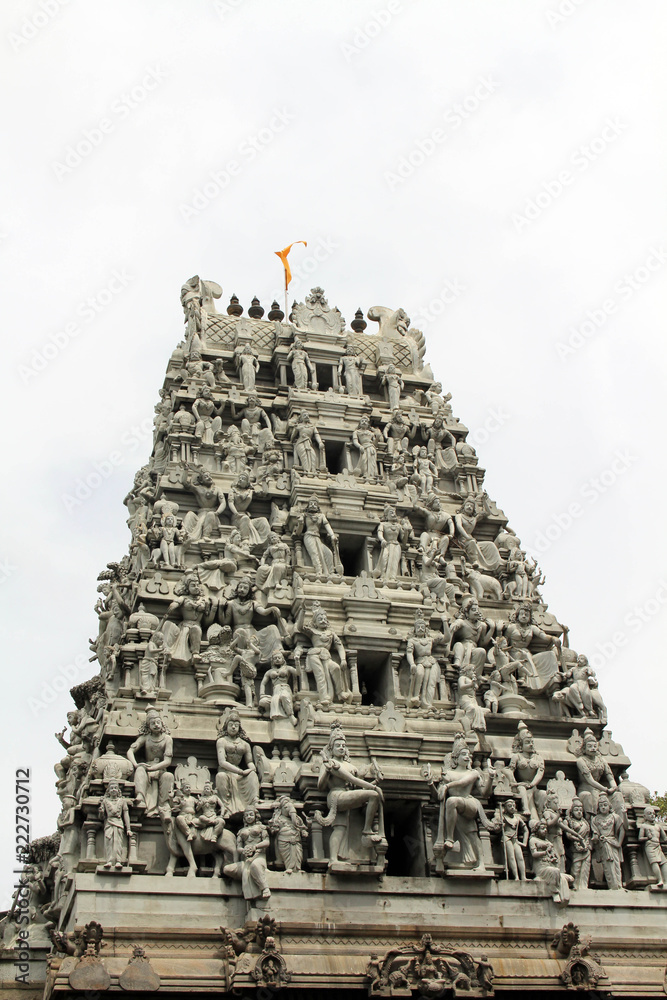 The situation around Hindu temple Sivan Kovil in Colombo