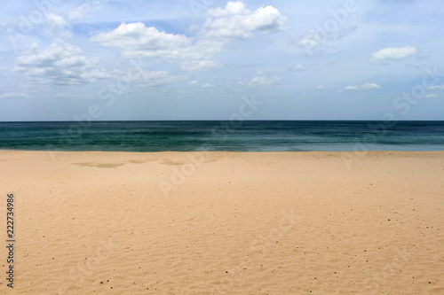 The white sand beach and lazy wave of Dutch Bay in Trincomalee