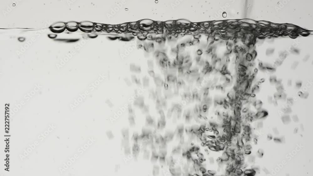 Chorro de agua y Agua en movimiento