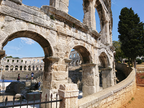 wspaniałe wakacje w miejscowości Pula czyli Rzymska Arena to amfiteatr w Puli w Chorwacji