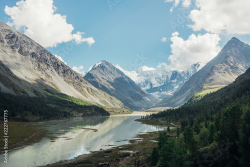 Fototapeta Naklejka Na Ścianę i Meble -  mountain lakes of Altai