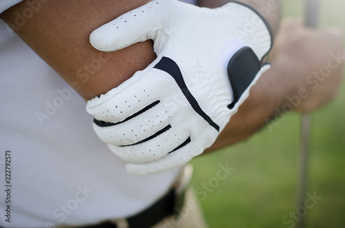 Golfers are injured arm while playing golf
