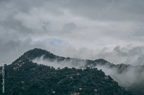 Obraz Chmury nad górami