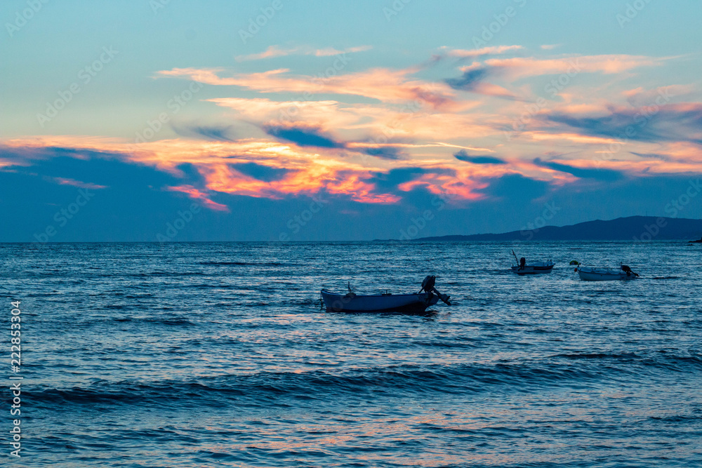 Fototapeta premium sunset over the ocean