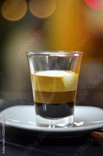 café en copa de tres colores