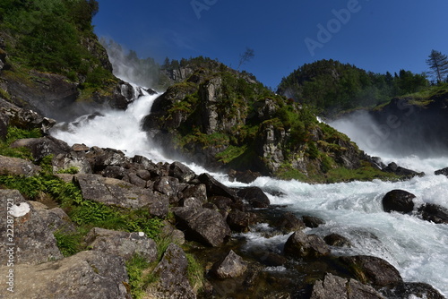 Der Latefossen, einer der schönsten Wasserfälle von Norwegen photo