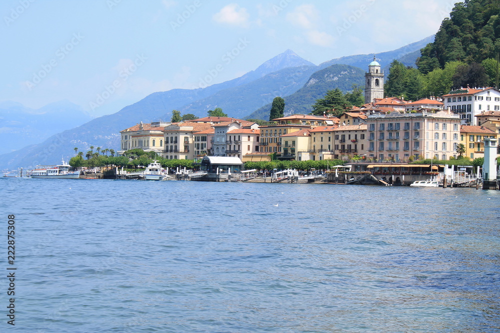 Bellagio, le luxueux village sur les rives du lac de Come, Italie
