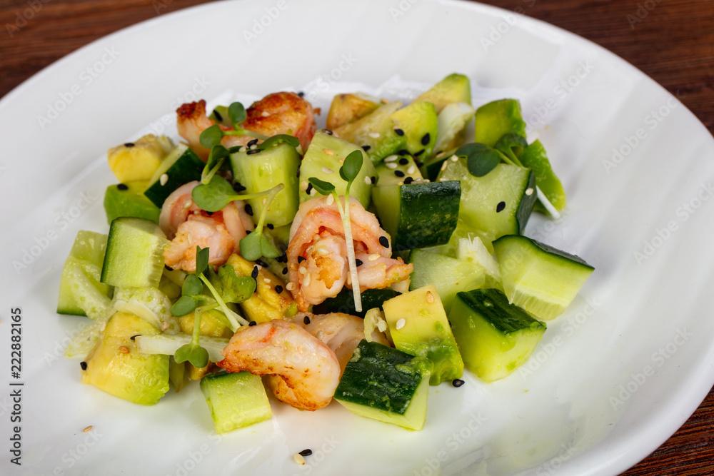 Salad with shrimp and avocado Salad with shrimp and avocado