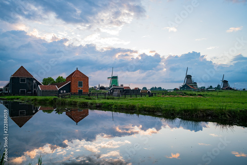 De Gekroonde Poelenburg, De Kat, Windmill De Zoeker windmill with Dutch houses and reflection