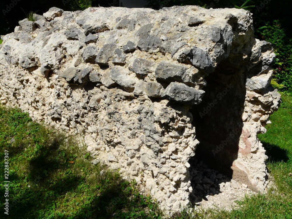 Teilstück römische Wasserleitung in Gemünd / Eifel