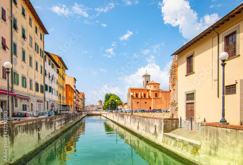 Fototapeta Naklejka Na Ścianę i Meble -  Canal in Venice district of Livorno, italy