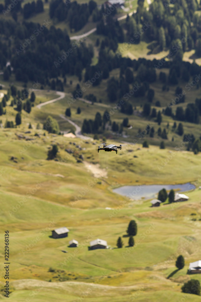 Drohnenflug in den Alpen