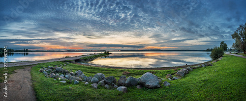 Утро на Валдае Lake Valdai in the early summer morning