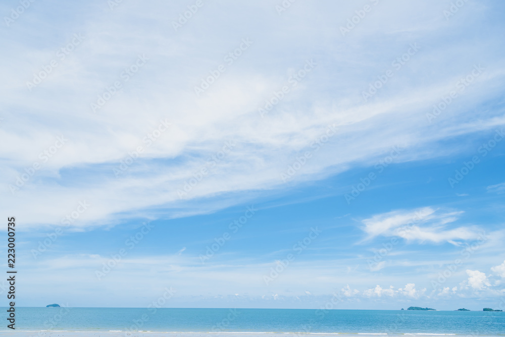 Obraz premium clear blue sky background,clouds with background.