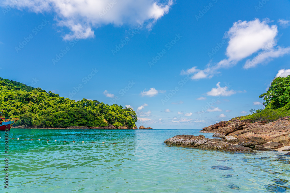 Fototapeta premium Beautiful Tropical Beach blue ocean background Summer view Sunshine at Sand and Sea Asia Beach Thailand Destinations 