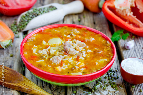 Mashhurda - meat soup with rice and mung beans, uzbek national cuisine