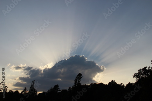 Wolken sonnenstrahlen