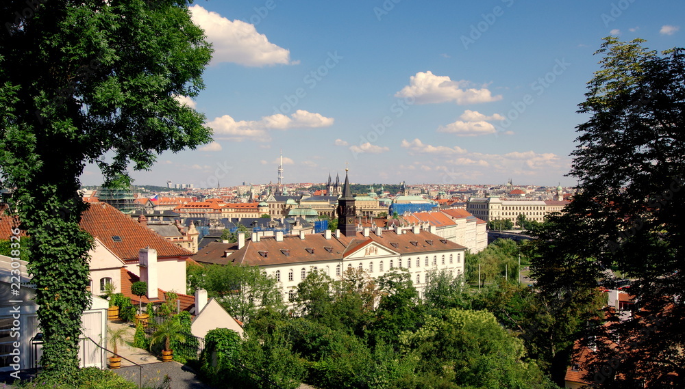 Piękna zabytkowa czeska Praga - wycieczka do stolicy Czech
