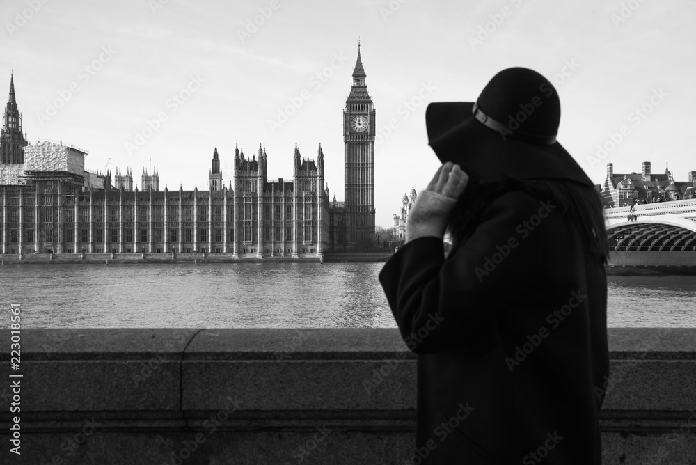 Frau und BigBen