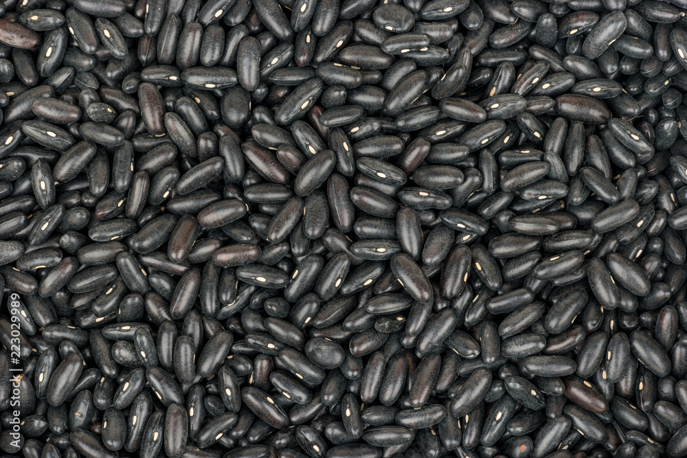 Raw black beans