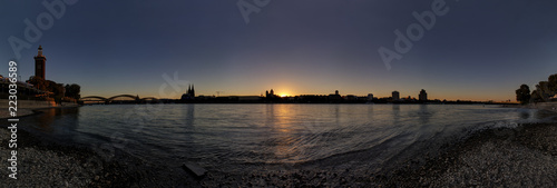 Cologne Rhine parlk 003 photo