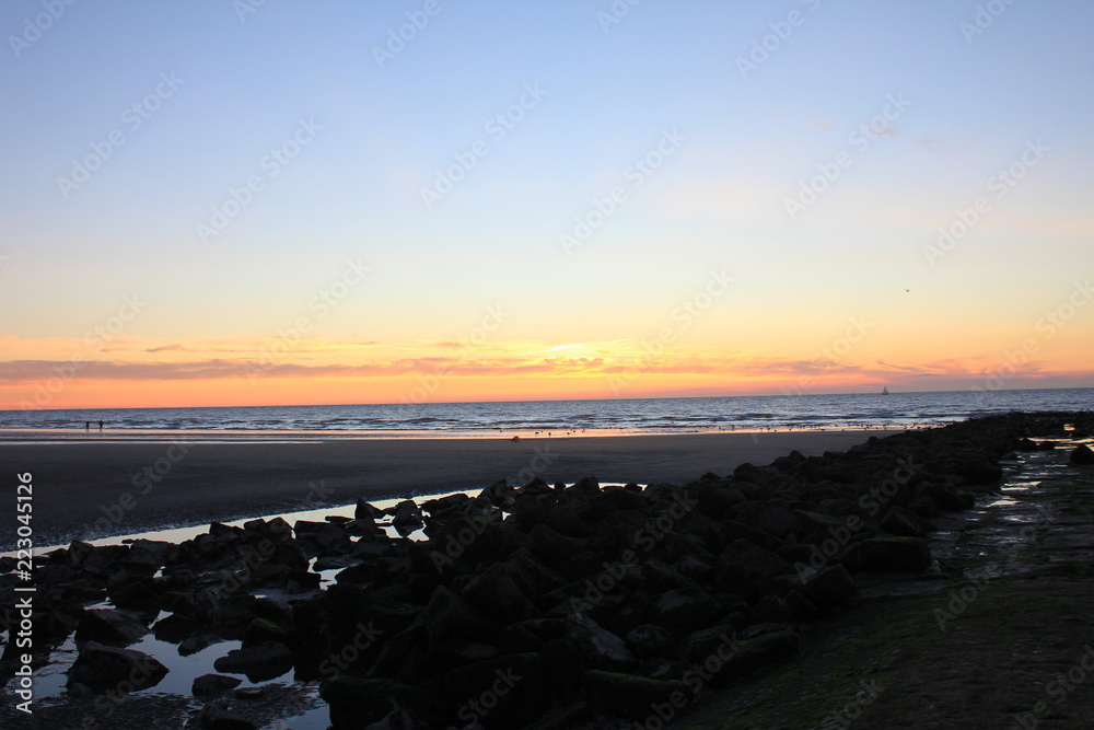 Obraz premium Nieuwpoort Strand Sonnenuntergang