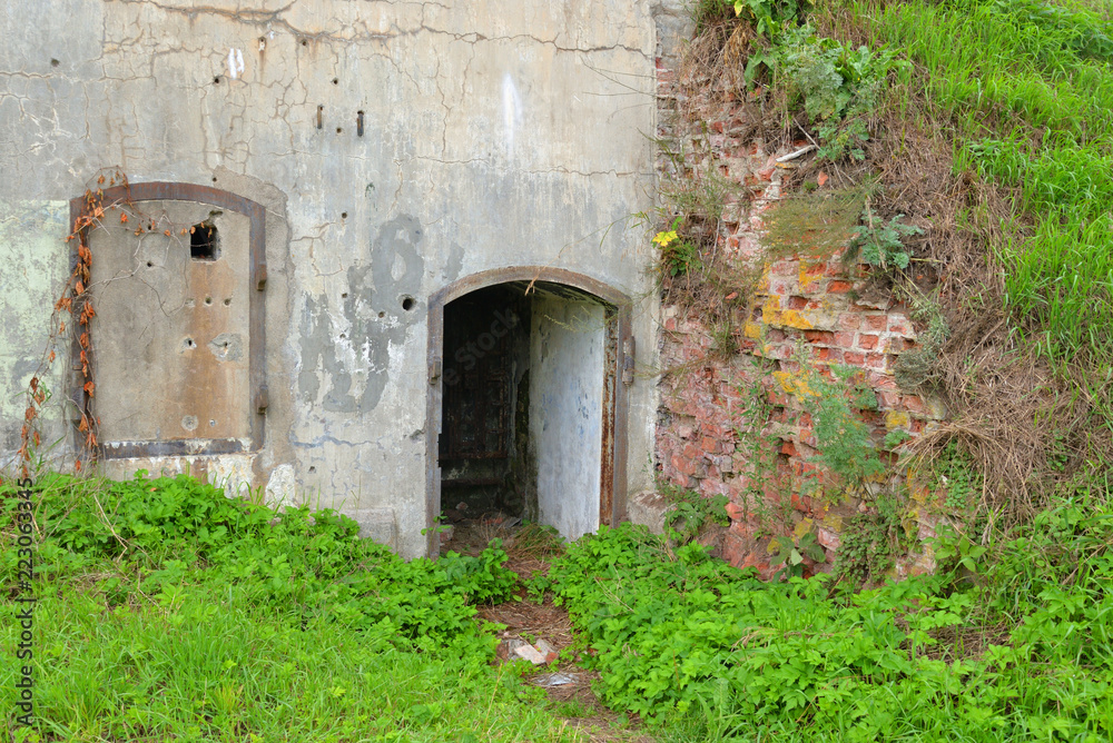 Old fort Shants.
