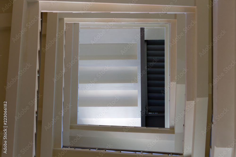 Fototapeta premium Stair lookup