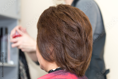 wrap hair curling in a beauty salon