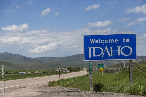 Idaho State Line Road Sign