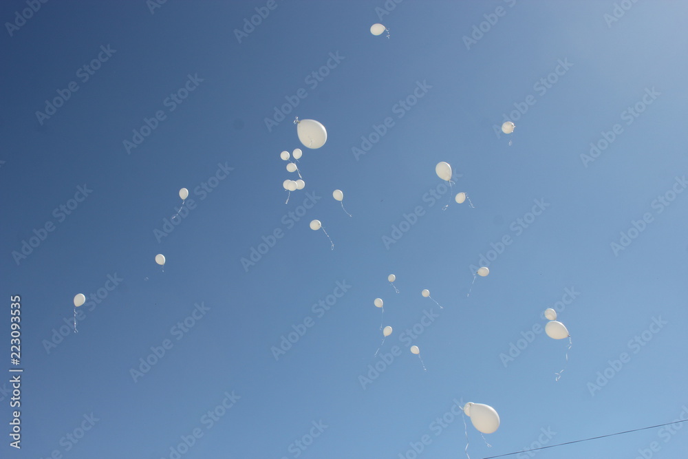 ballons blue sky ballons blue sky