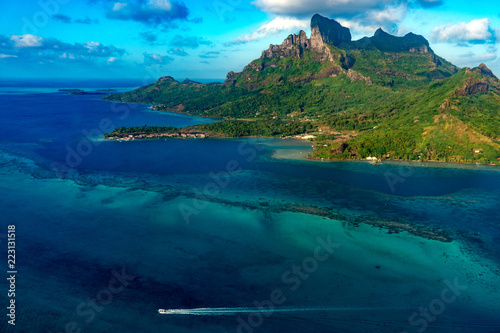 Fotografie, Obraz bora bora french polynesia aerial airplane view