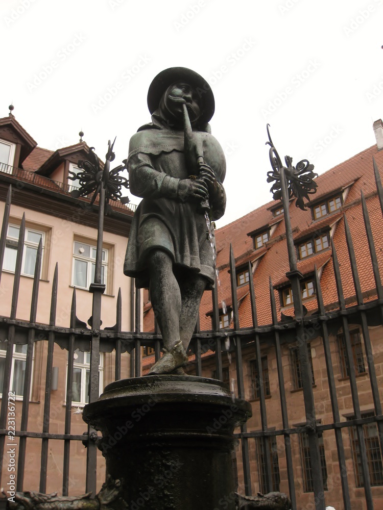 Obraz premium Mittelalterliche Brunnenfigur