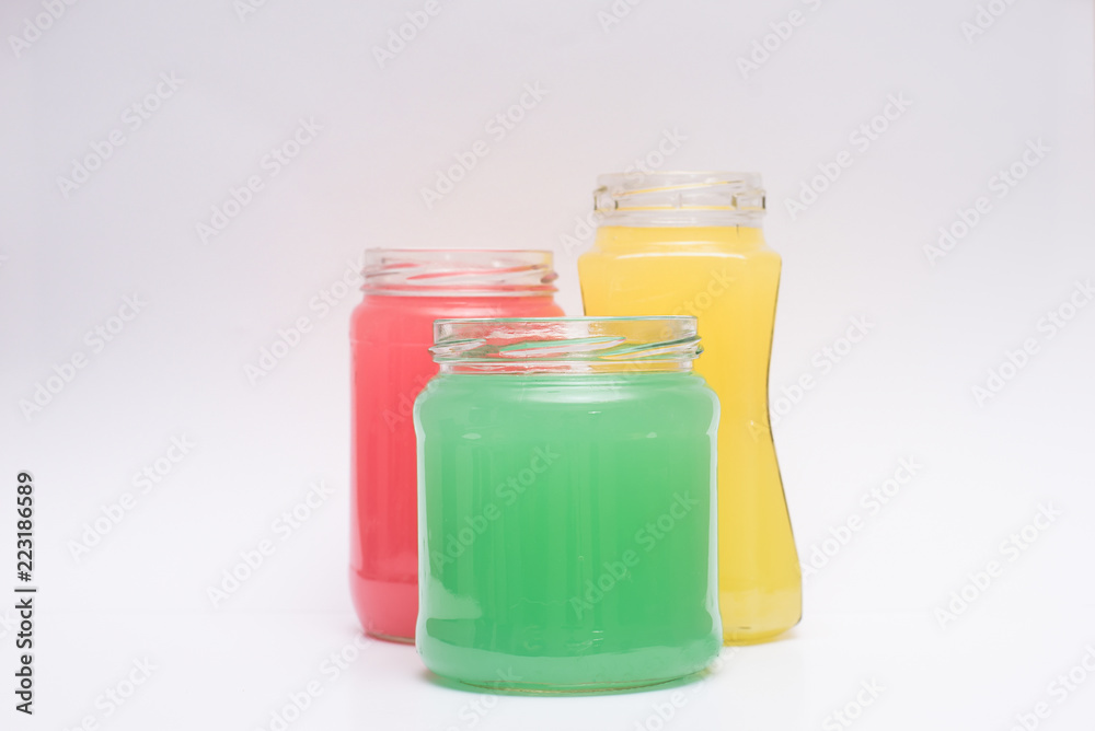 Glass capacities with the coloured liquid Glass capacities with the coloured liquid