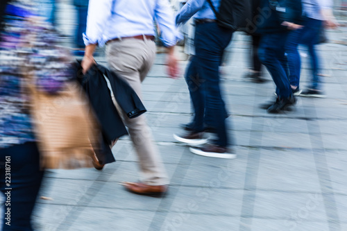 business people walking in the city © Christian Müller