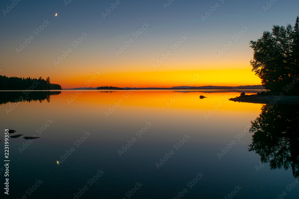 Naklejka premium Moosehead Sunset 2