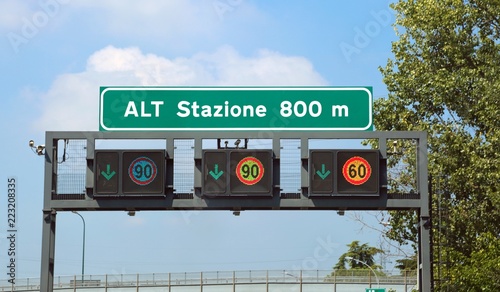 Valokuva Big road signs on the highway The text means STOP Station at 800