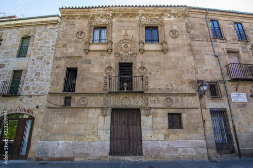 Casa de las Muertes en Salamanca, España photo