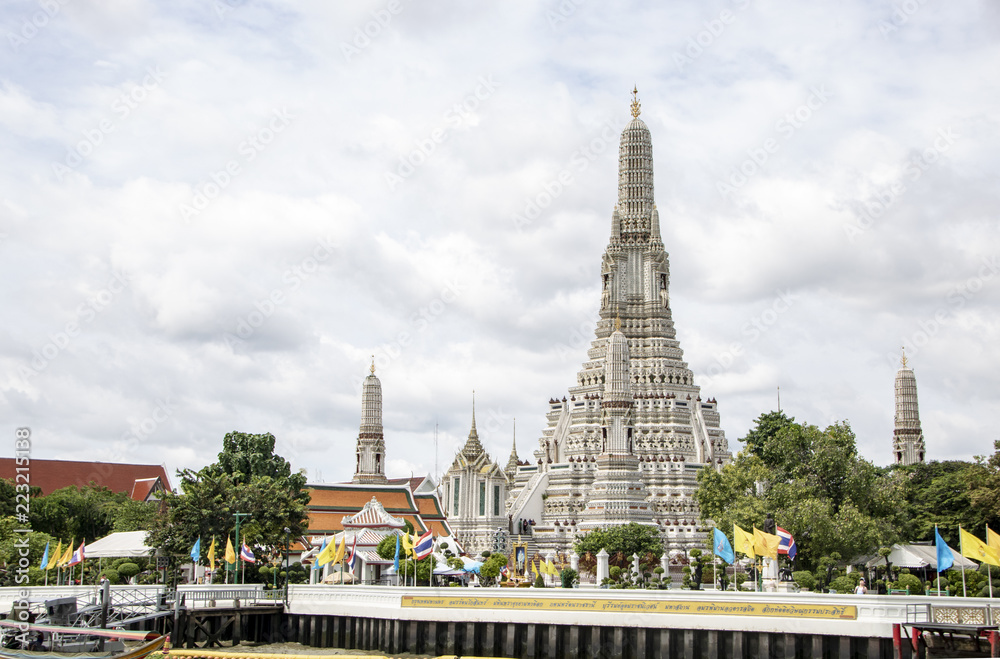 Naklejka premium wat arun