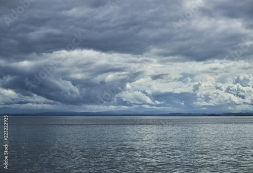 Fototapeta Naklejka Na Ścianę i Meble -  Cloud formation over lake 428