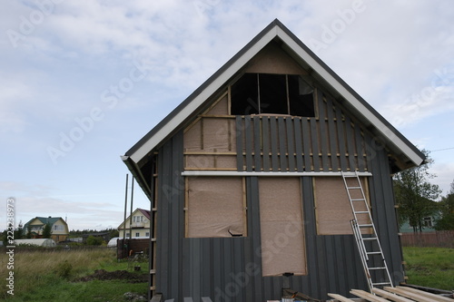 Wallpaper Mural обшивка каркасного дома доской, скандинавский стиль Torontodigital.ca