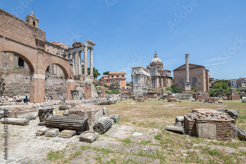 View towards the arch of Septimius Severus and the church of Santa Luce e Martina in Rome © Michael Evans