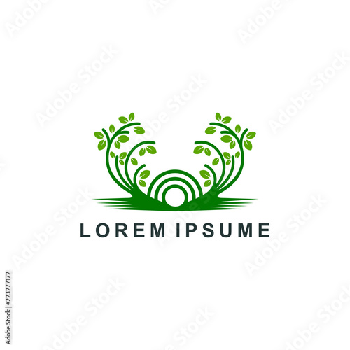 natural wood logo. nature tree icon symbol, organic farm vector illustration