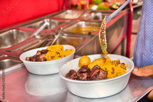 packed food, brazilian food, comida brasileira ,  marmita, feijoada