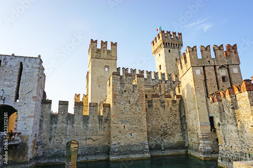 Burg Sirmione (Castello Scaligero)