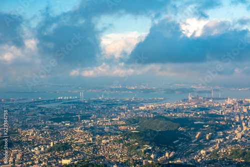 皿倉山展望台から眺める地方都市の夕暮れ【福岡県北九州市】