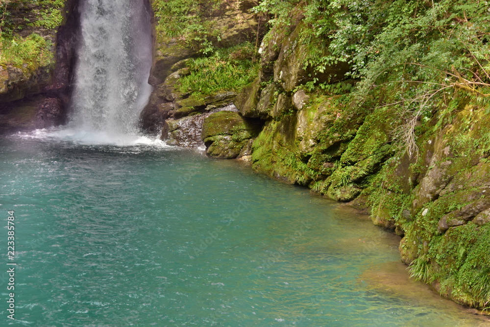 Fototapeta premium にこ淵の仁淀ブルー