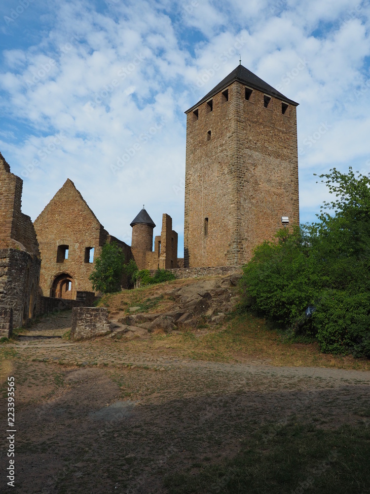 Burg Lichtenberg bei Kusel in Rheinland-Pfalz 
